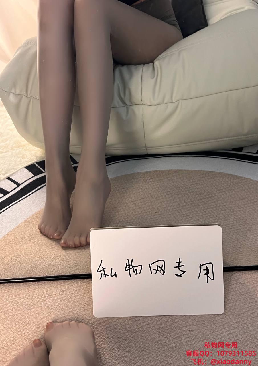 10灰色 (1).jpg