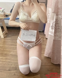 娜娜性感三件套