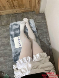桃桃连裤白丝